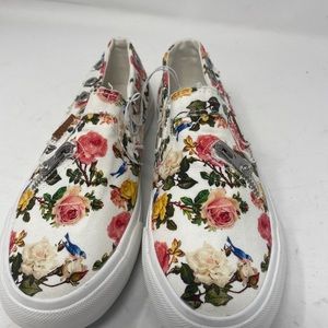 Women’s Blowfish Malibu Mariachi slip on shoes 6.5